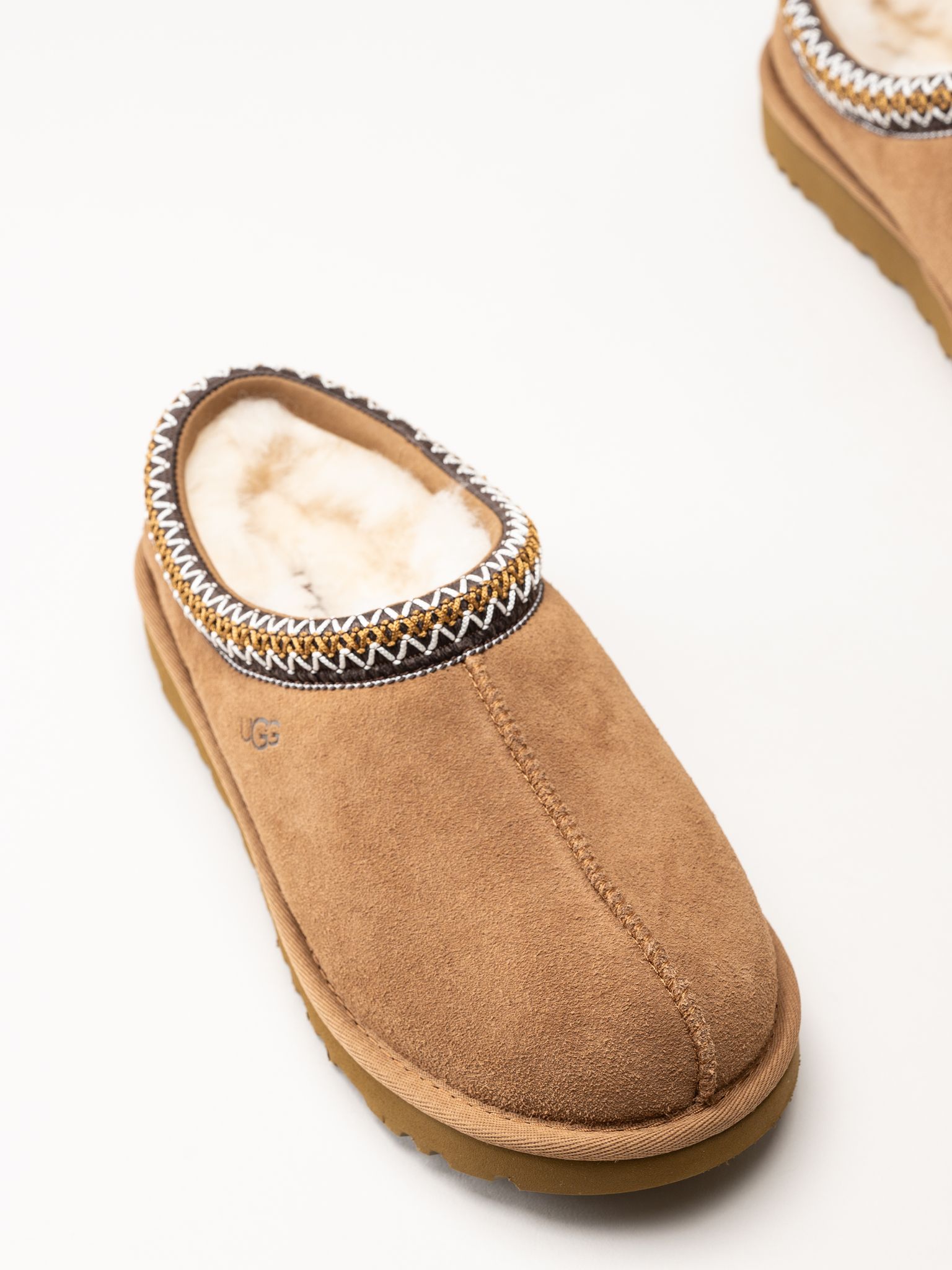 UGG - Tasman II - Bruna fodrade tofflor