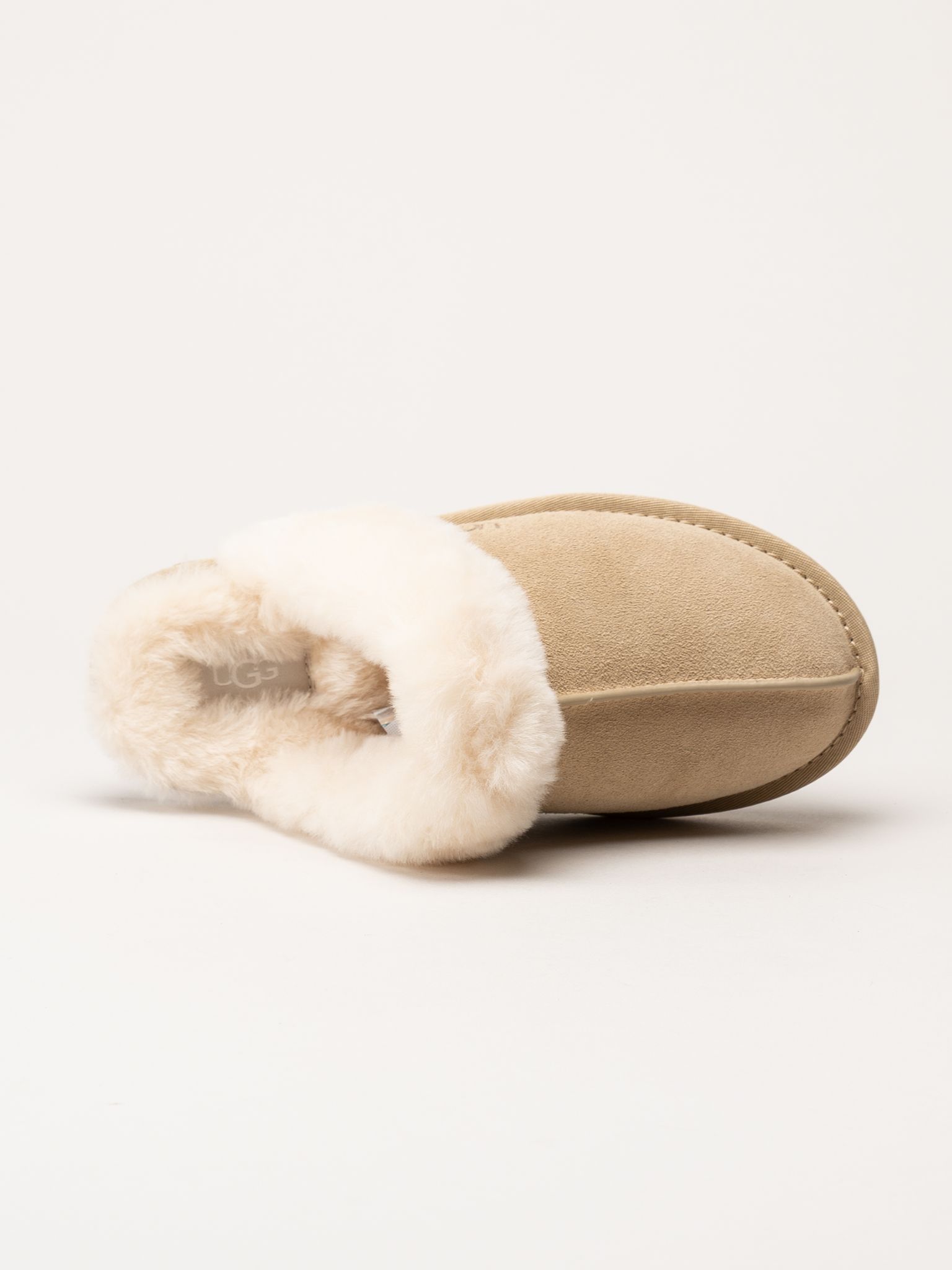 UGG - Scuffette II - Beige fårskinnstofflor