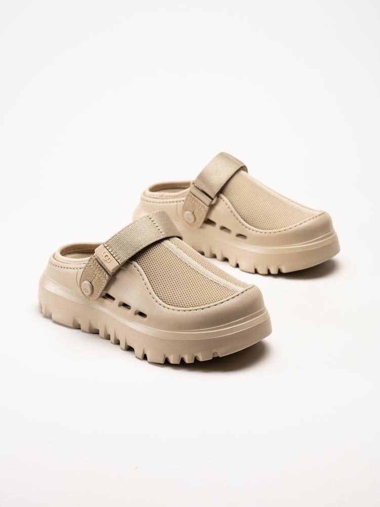 UGG - M PeakMod - Beige clogs med platå