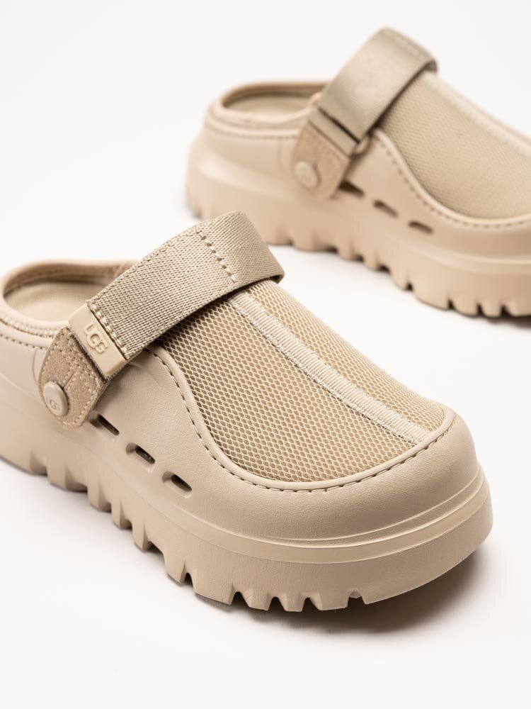 UGG - M PeakMod - Beige clogs med platå