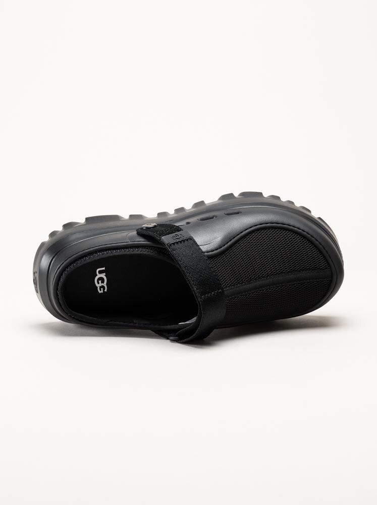 UGG - M PeakMod - Svarta clogs med platå