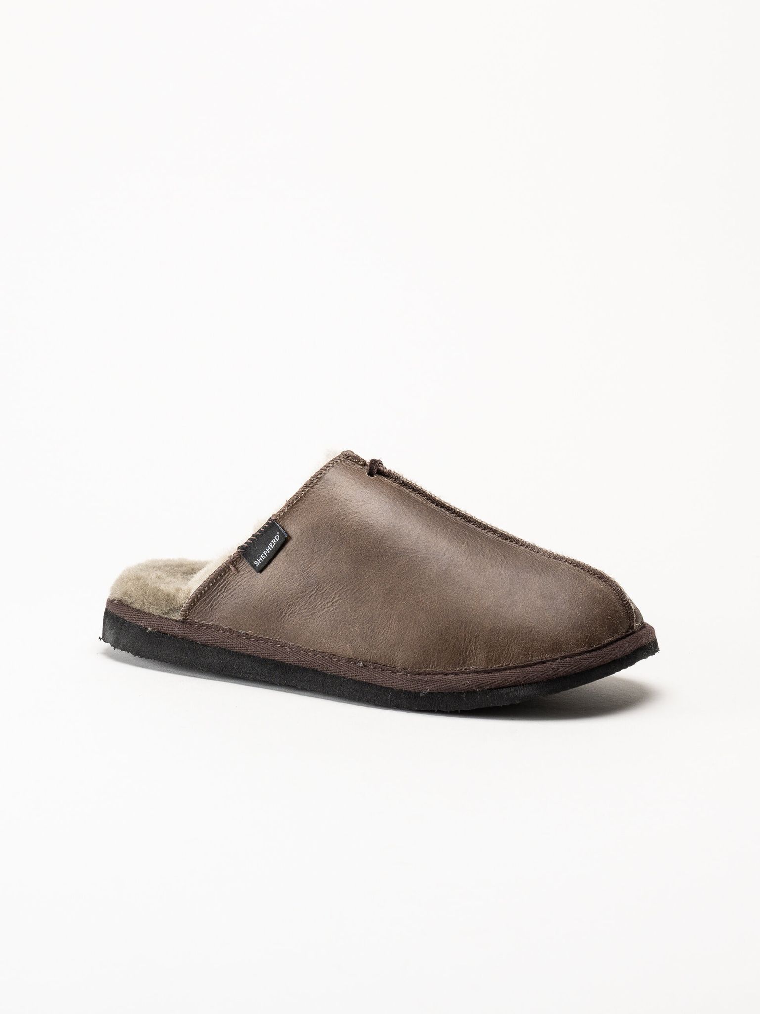 Shepherd - Hugo - Mörkbruna slip in fårskinnstofflor