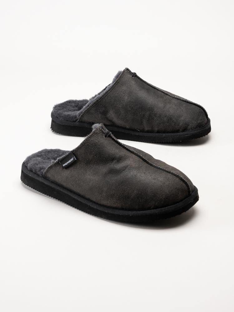 Shepherd - Hugo - Svarta slip in fårskinnstofflor