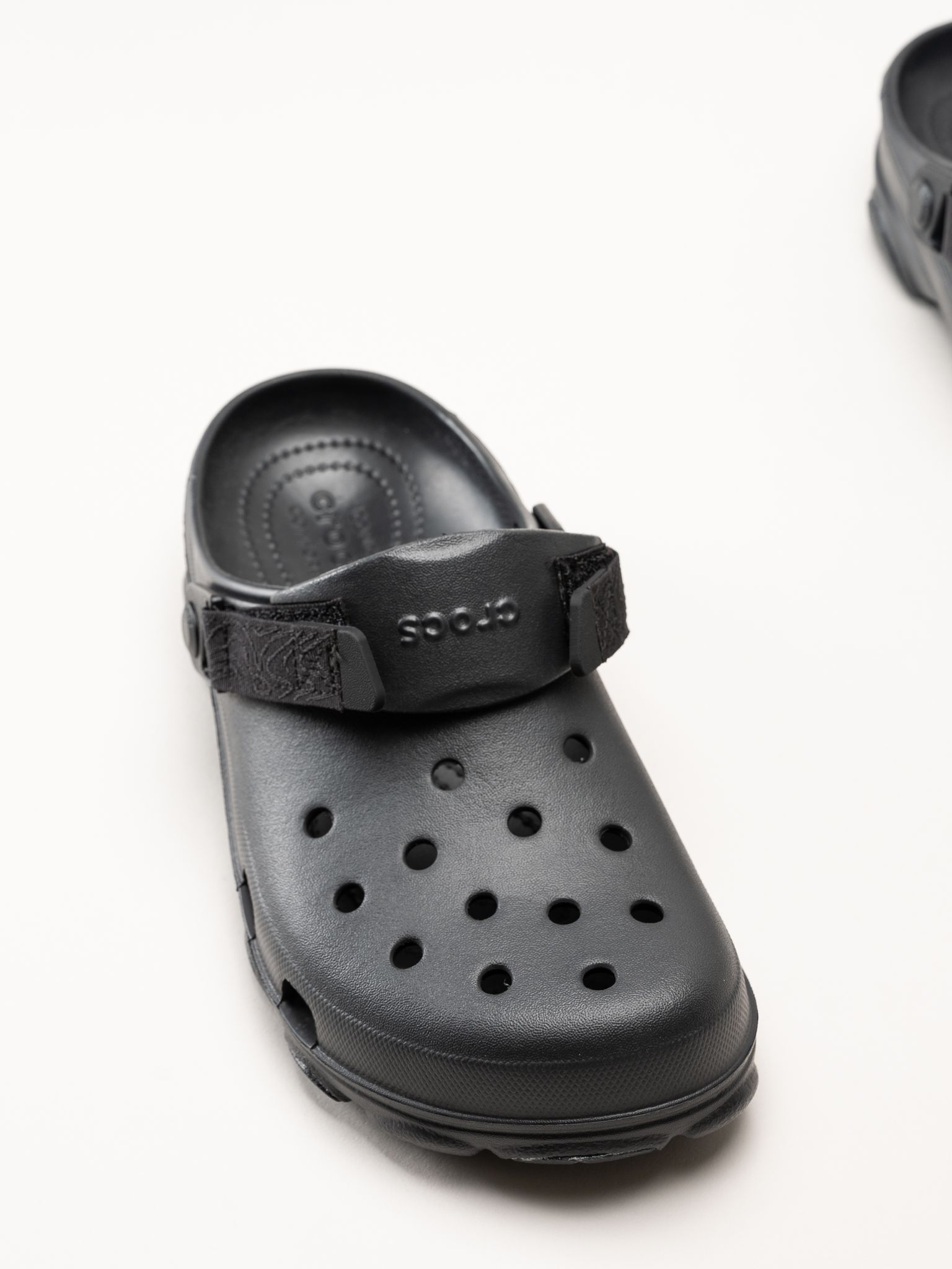 Crocs - All Terrain Clog - Svarta slip in tofflor