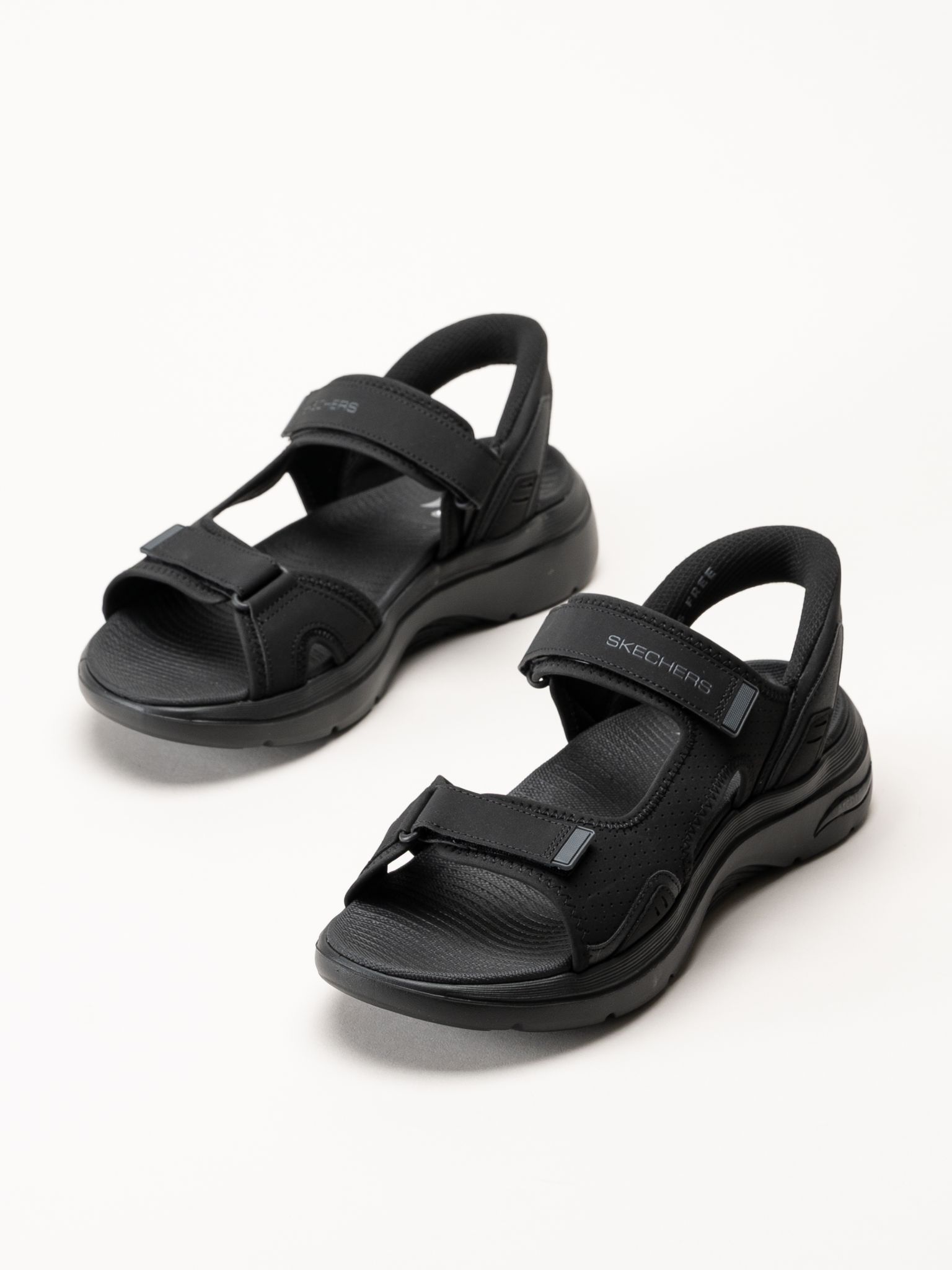 Skechers - Go Walk Arch Fit 2.0 - Svarta sandaler