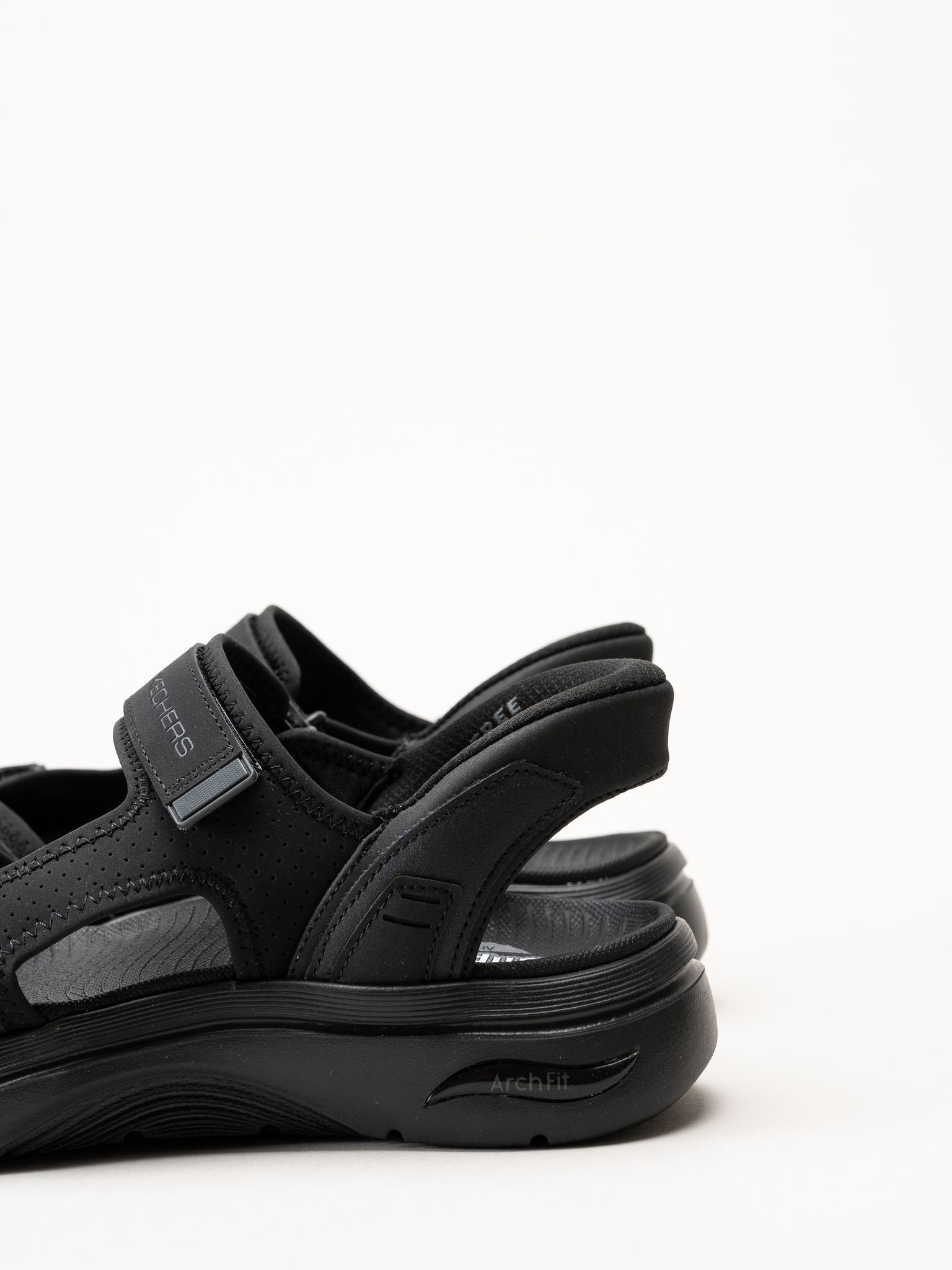 Skechers - Go Walk Arch Fit 2.0 - Svarta sandaler