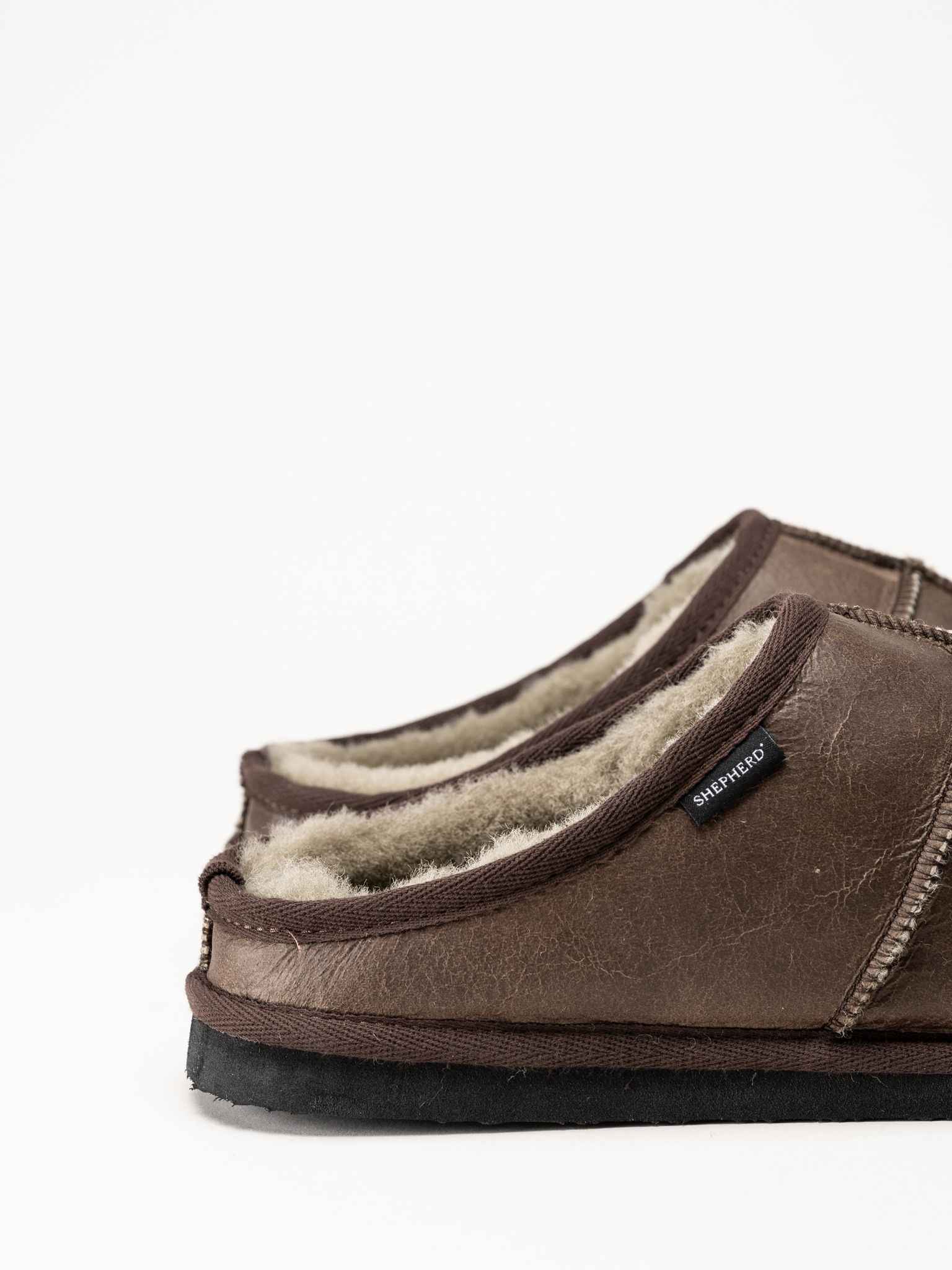 Shepherd - Bobo - Mörkbruna slip in tofflor