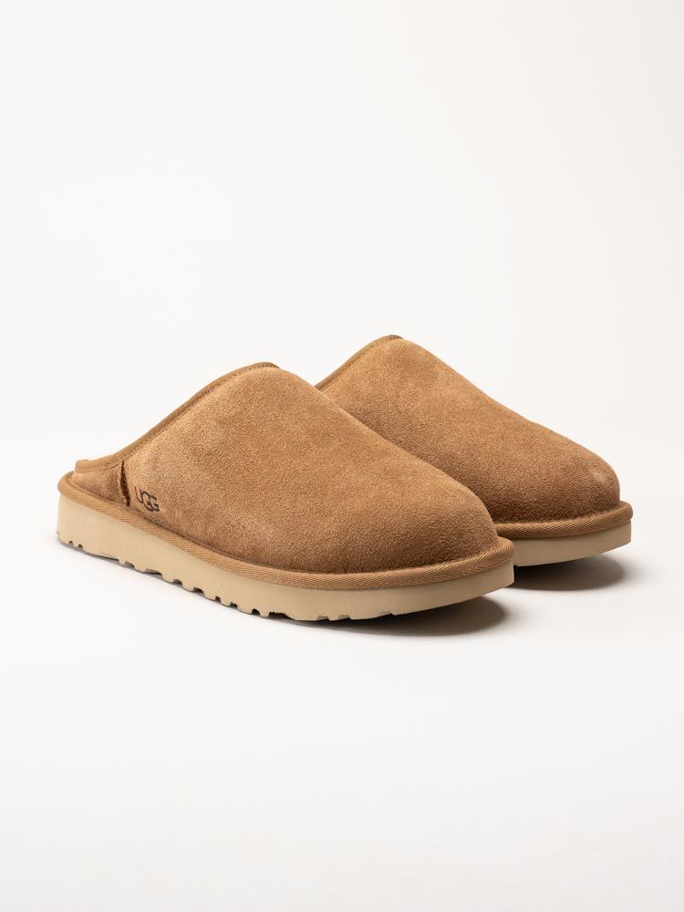 UGG - Classic - Bruna fårskinnstofflor