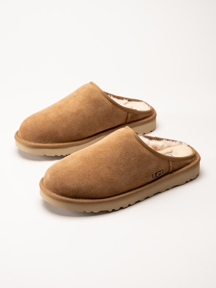 Beige mockatofflor med fleecefoder