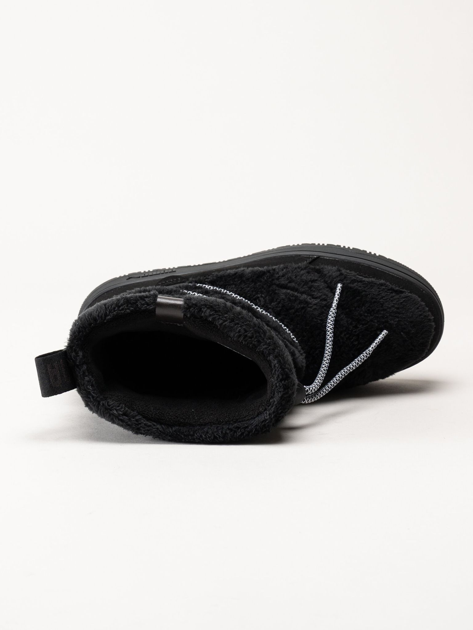 Puma - Snowbae Suede Wns - Svarta boots i fuskpäls