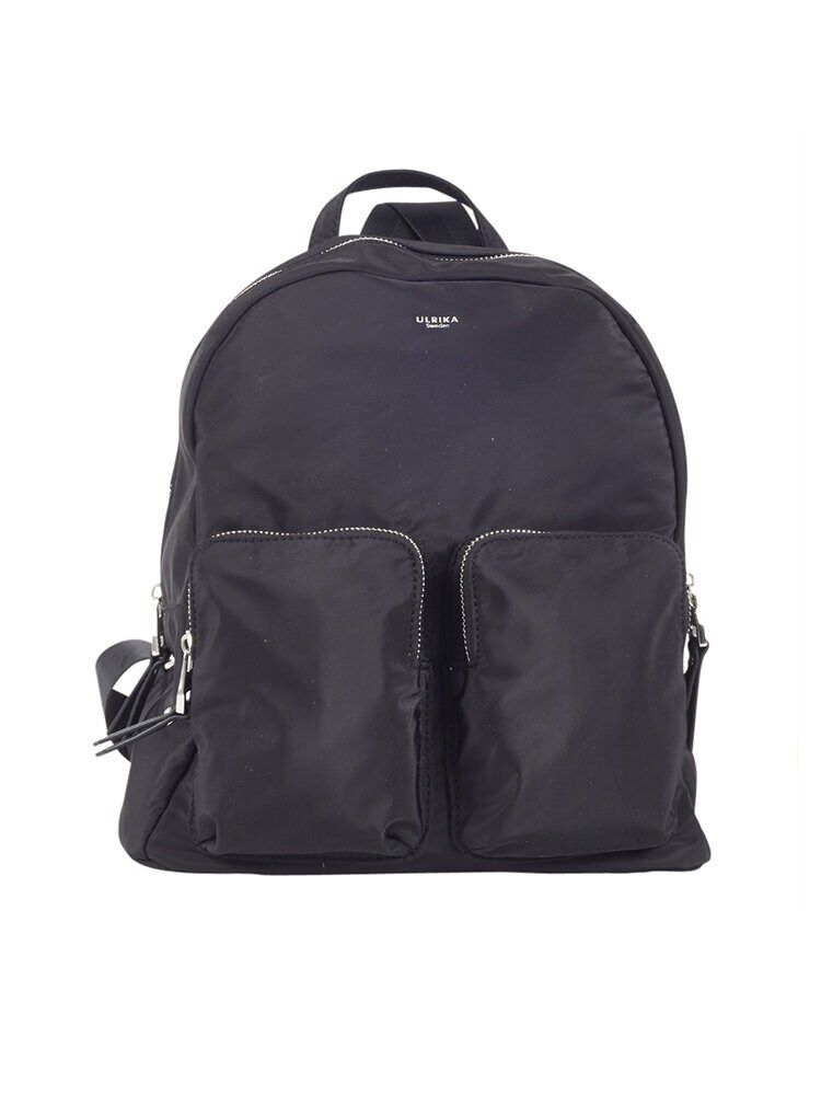 Ulrika Design - Nylon Pocket - Svart ryggsäck i nylon