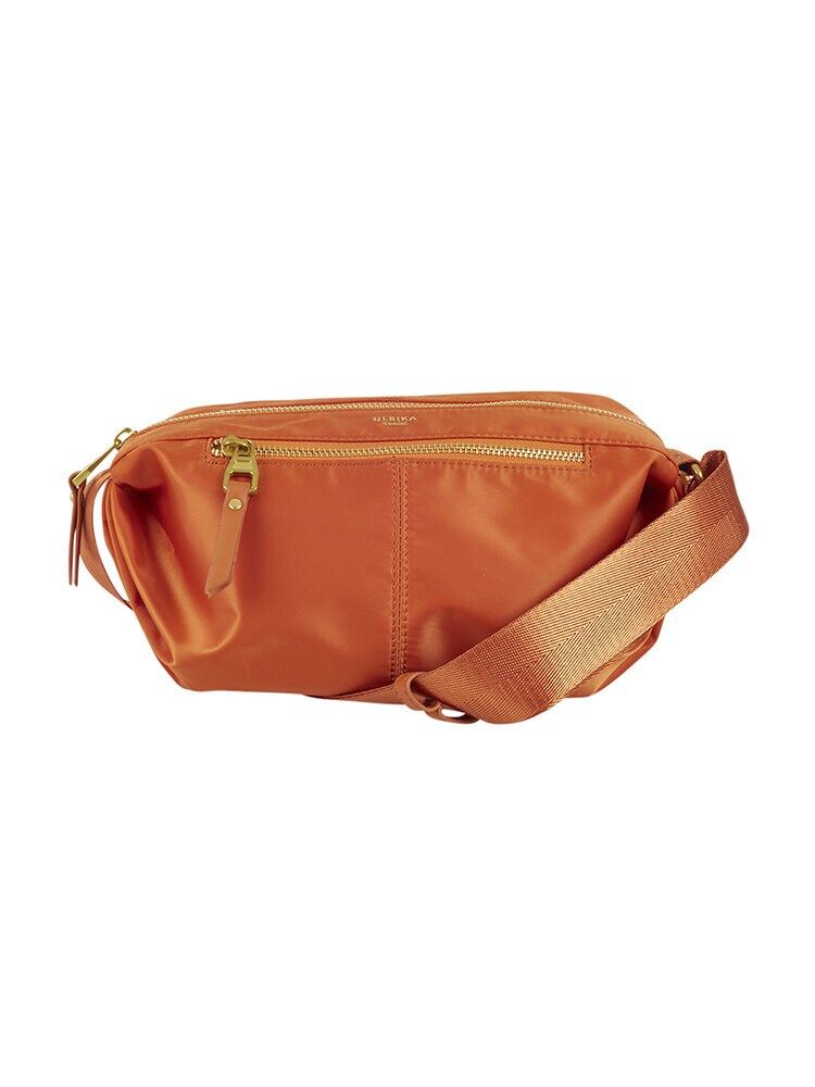 Ulrika Design - Satin Rush - Orange axelremsväska i nylon