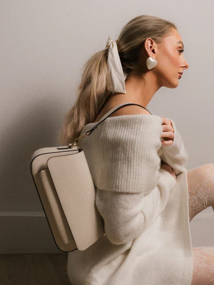 Latalia - Varese - Ljusbeige crossbody väska i skinn