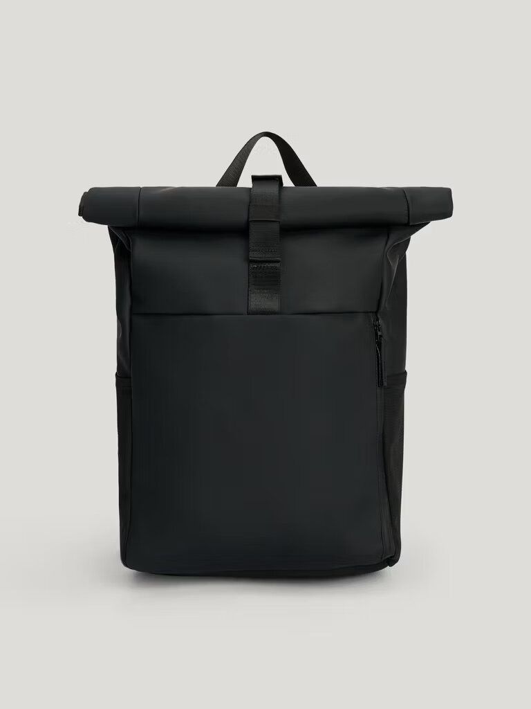 Tretorn - Wings Rolltop WP - Svart vattentålig ryggsäck i mjukt PU-material