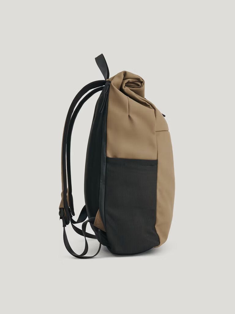 Tretorn - Wings Rolltop WP - Brun vattentålig ryggsäck i mjukt PU-material