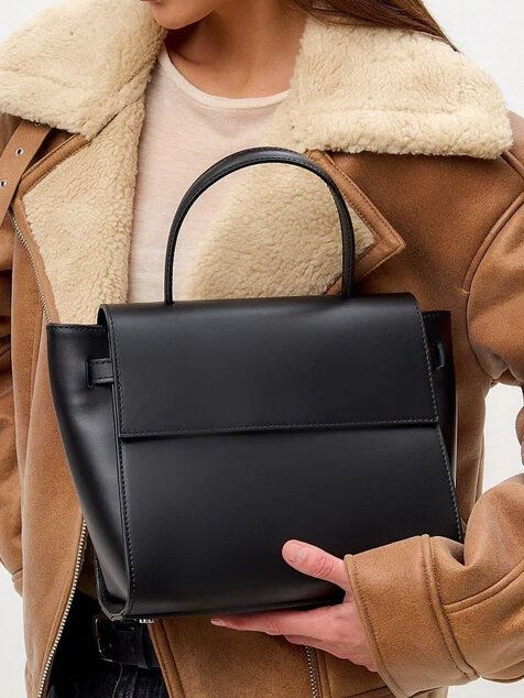 Latalia - Arezzo - Svart handväska i skinn