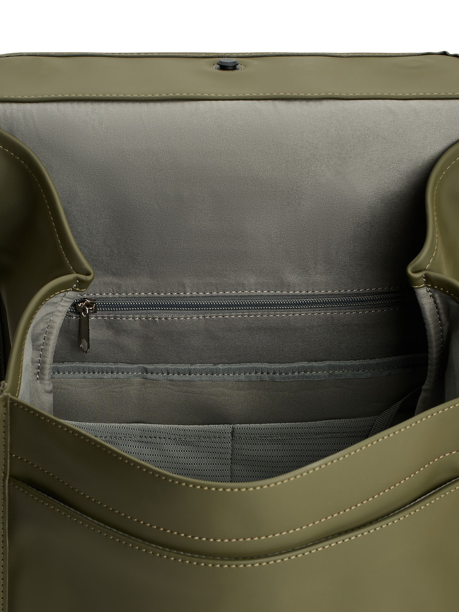 Tretorn - Wings Daypack - Grön vädertålig ryggsäck i smidig PU