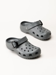 Crocs - Classic Buckle Clog - Grå slip in tofflor