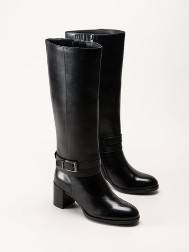 Tamaris - Svarta skinnstövlar med klack