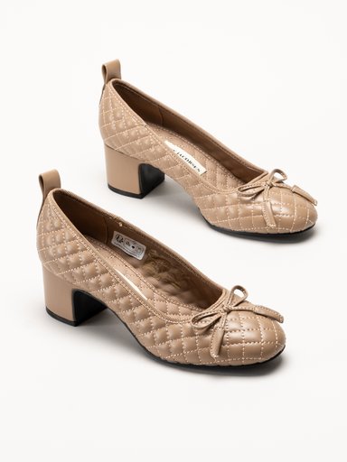 Ilse Jacobsen - Altura03 - Beige quiltad pumps