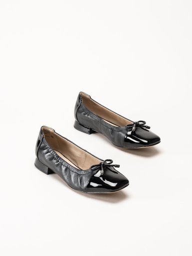 Caprice - Svarta ballerinaskor i skinn