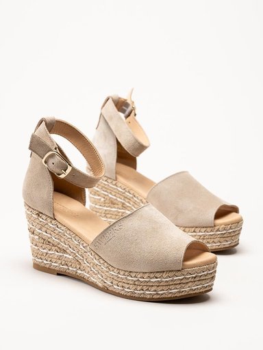 Sweeks - Lova - Beige kilklackade sandaletter i mocka