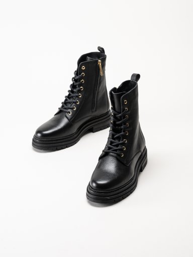 Tommy Hilfiger - TH Plaque Pebble Lace Boot - Svarta kängor i skinn
