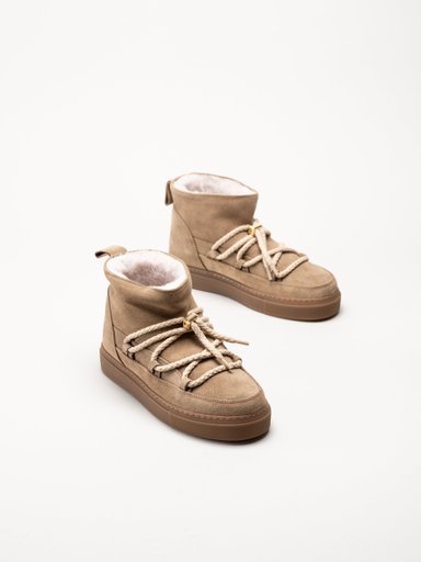 Inuikii - Classic Low - Beige fodrade boots i mocka