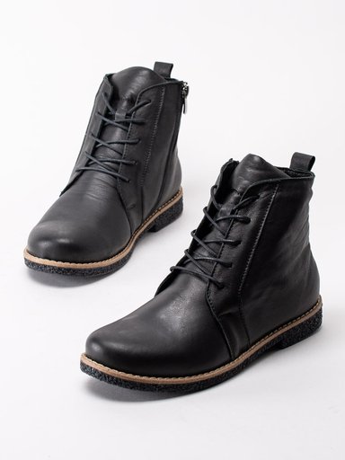 Charlotte of Sweden - Svarta 5 håls kängor