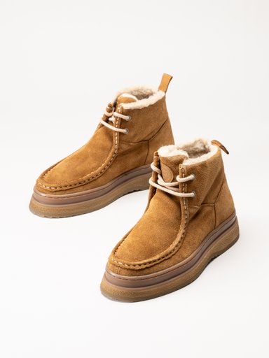 Beige mockakängor med snörning och fleecefoder