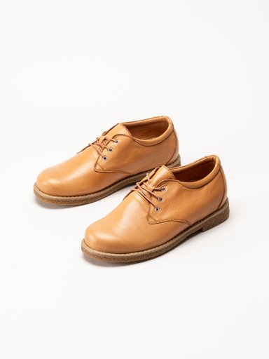 Charlotte of Sweden - Ljusbruna snörskor i skinn