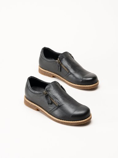 Charlotte of Sweden - Svarta skinnskor med dragkedja