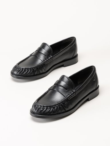 Tamaris - Svarta pennyloafers