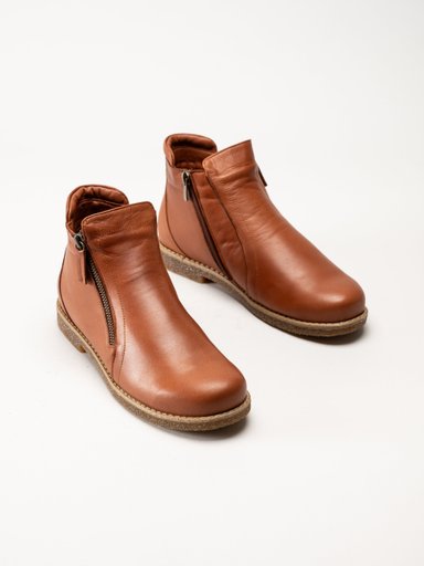 Charlotte of Sweden - Bruna boots i skinn