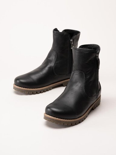 Charlotte of Sweden - Svarta fodrade boots i skinn
