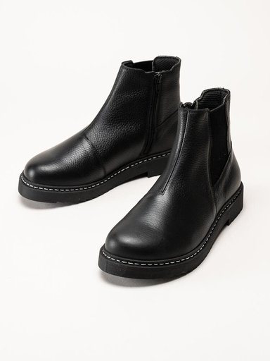 New Feet - Svarta boots i skinn