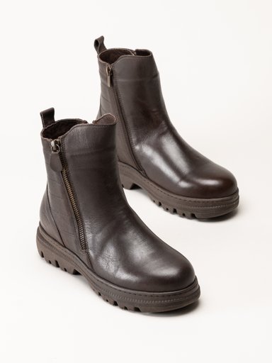 Charlotte of Sweden - Mörkbruna boots