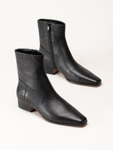 Steve Madden - Dusty - Svarta stövletter i skinn