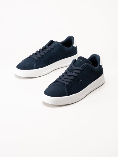 Tommy Hilfiger - TH Court Core Suede - Mörkblåa sneakers i mocka