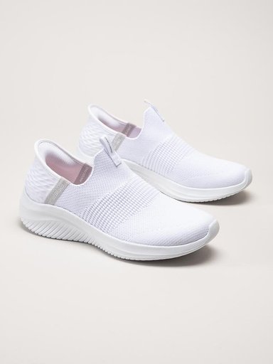 Skechers - Ultra Flex 3.0 Cozy Streak - Vita slip-ins sneakers i textil
