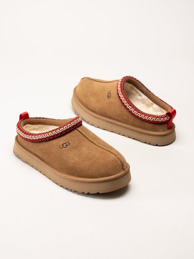 UGG - K Tazz - Ljusbruna fårskinnsfodrade tofflor i mocka