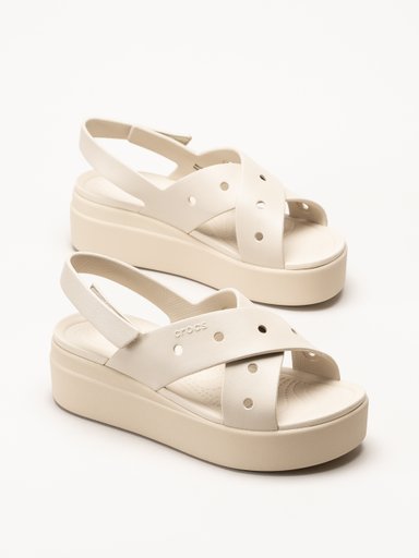 Crocs - Brooklyn - Ljusbeige platåsandaler
