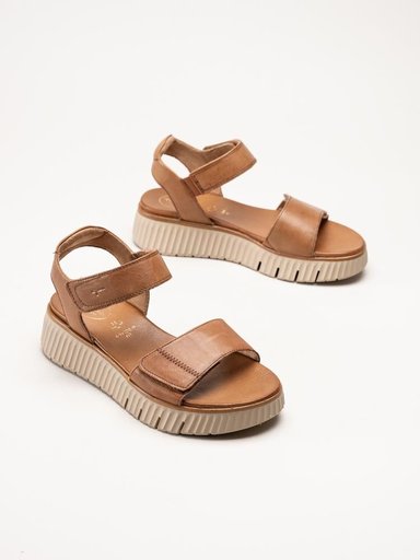 Tamaris - Wide fit - Bruna sandaler i skinn