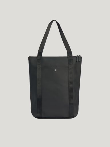 Tretorn - Wings Tote - Svart klassisk totebag i vattentätt PU-tyg