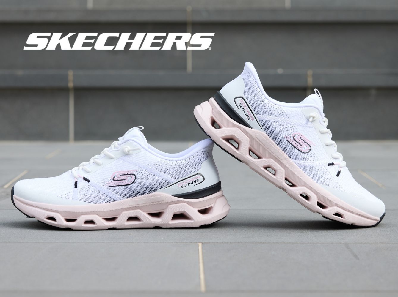 Skechers sneakers
