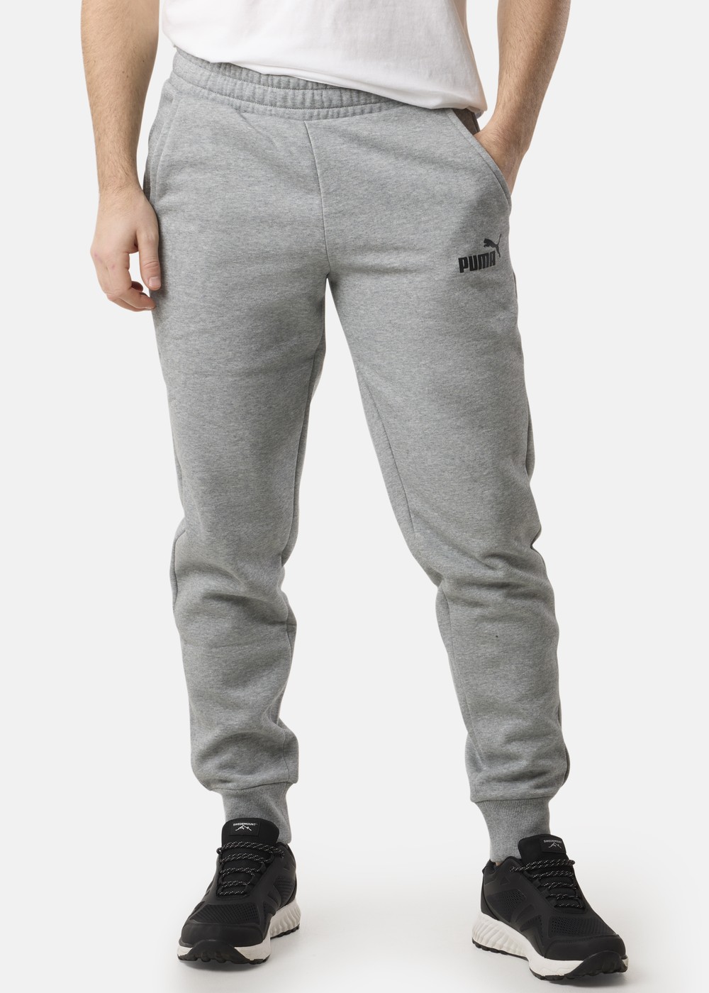 Ess Logo Pants Fl Cl, Medium Gray Heather, M, Vardagsbyxor | Herr - Kläder - Byxor - Vardagsbyxor | Padelspecialisterna