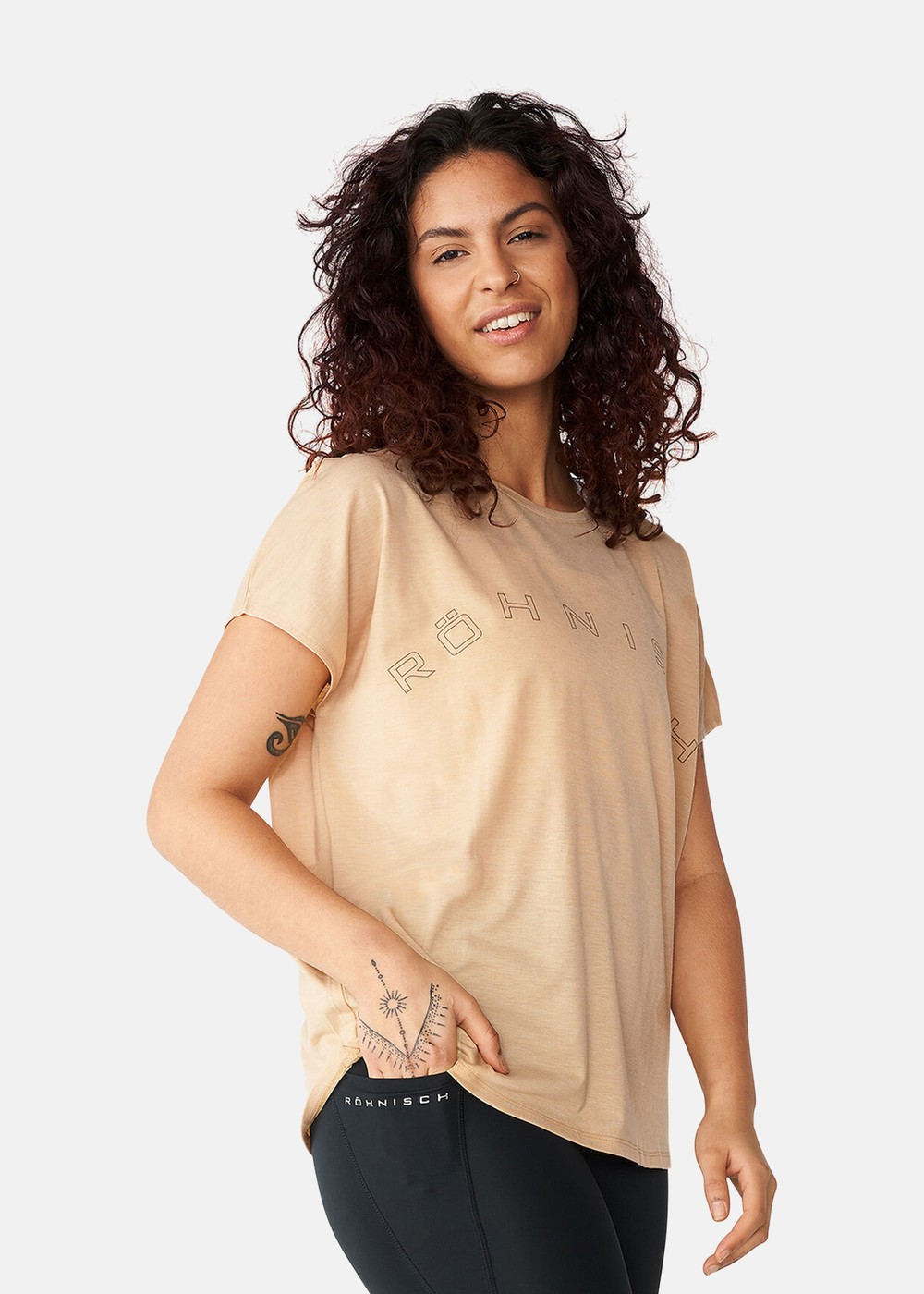 Clara Loose Tee, Pebble, Xs, Löparkläder | Sport & aktivitet - Sporter - Löpning - Löparkläder | Padelspecialisterna