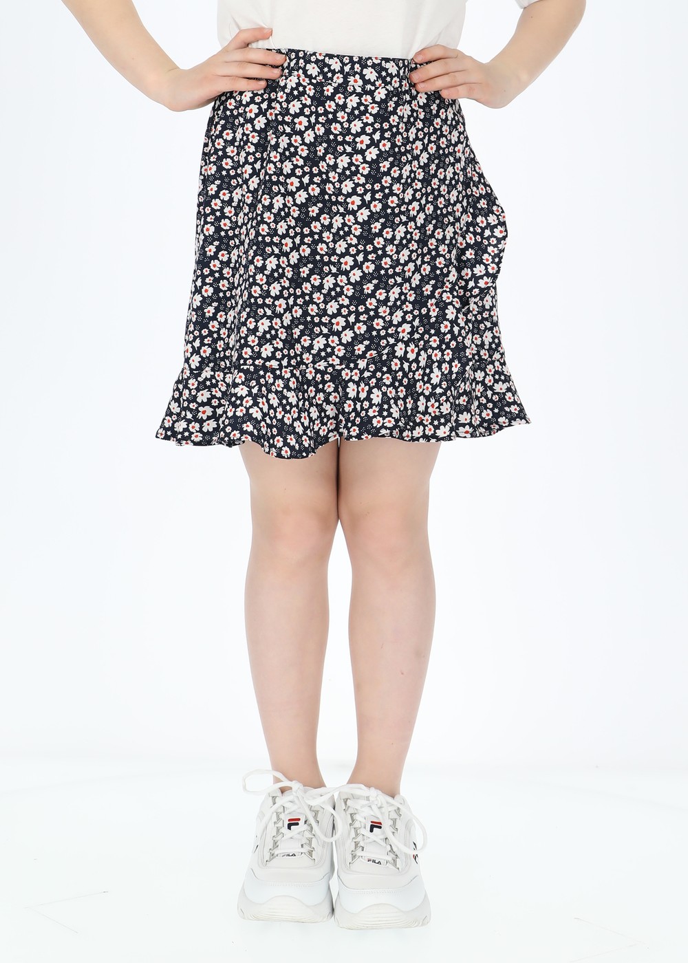 Sankt Claud Short Skirt Jr, Navy Flower, 130, Klänningar | Junior - Kläder - Kjolar & Klänningar | Padelspecialisterna