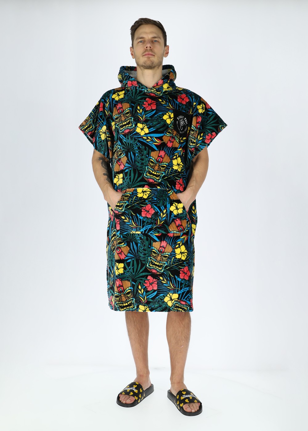 Tropical Beach Poncho, Toteme Palm Black, Onesize, Handdukar | Sport & aktivitet - Sommar & Hav - Bad - Handdukar | Padelspecialisterna