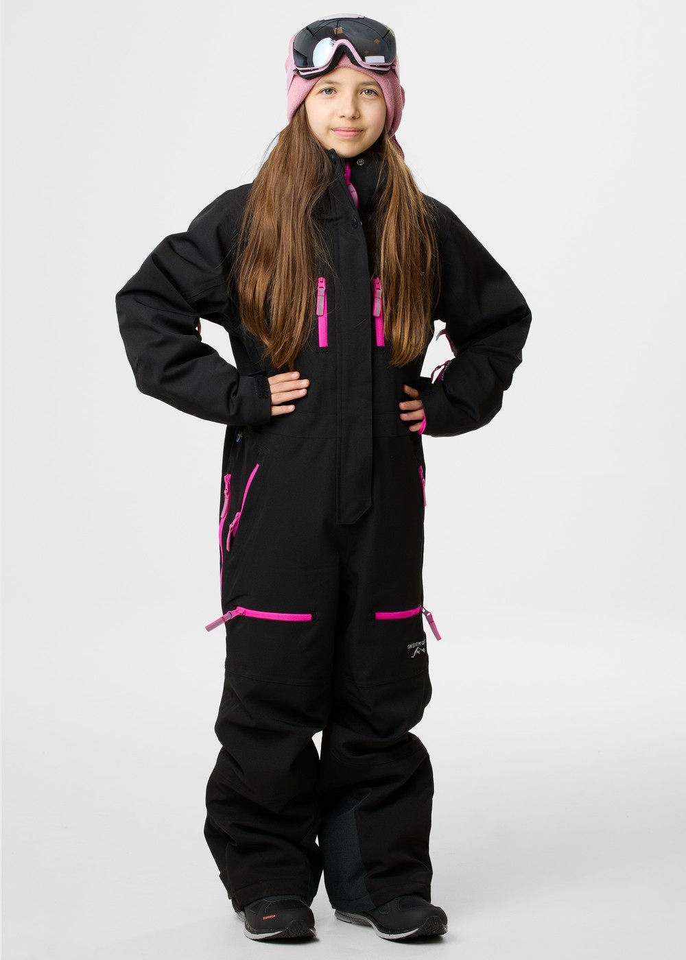 Cervinia Skisuit Jr, Black/ Fresh Pink, 130, Vinteroveraller | Junior - Kläder - Overaller - Vinteroveraller | Padelspecialisterna